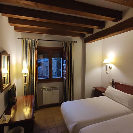 Hostal Posada La Panadera Sepúlveda Esterno foto
