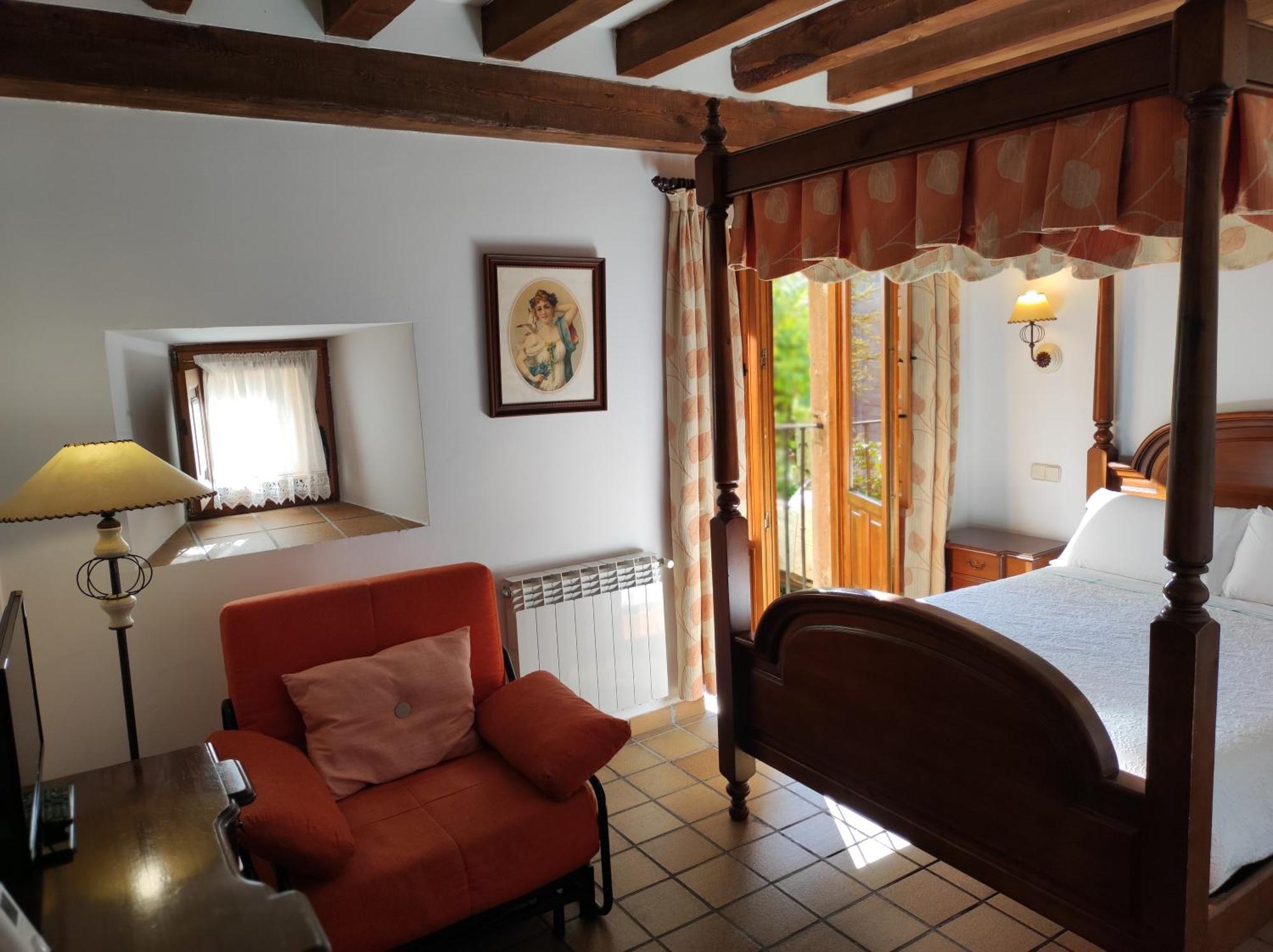 Hostal Posada La Panadera Sepúlveda Esterno foto