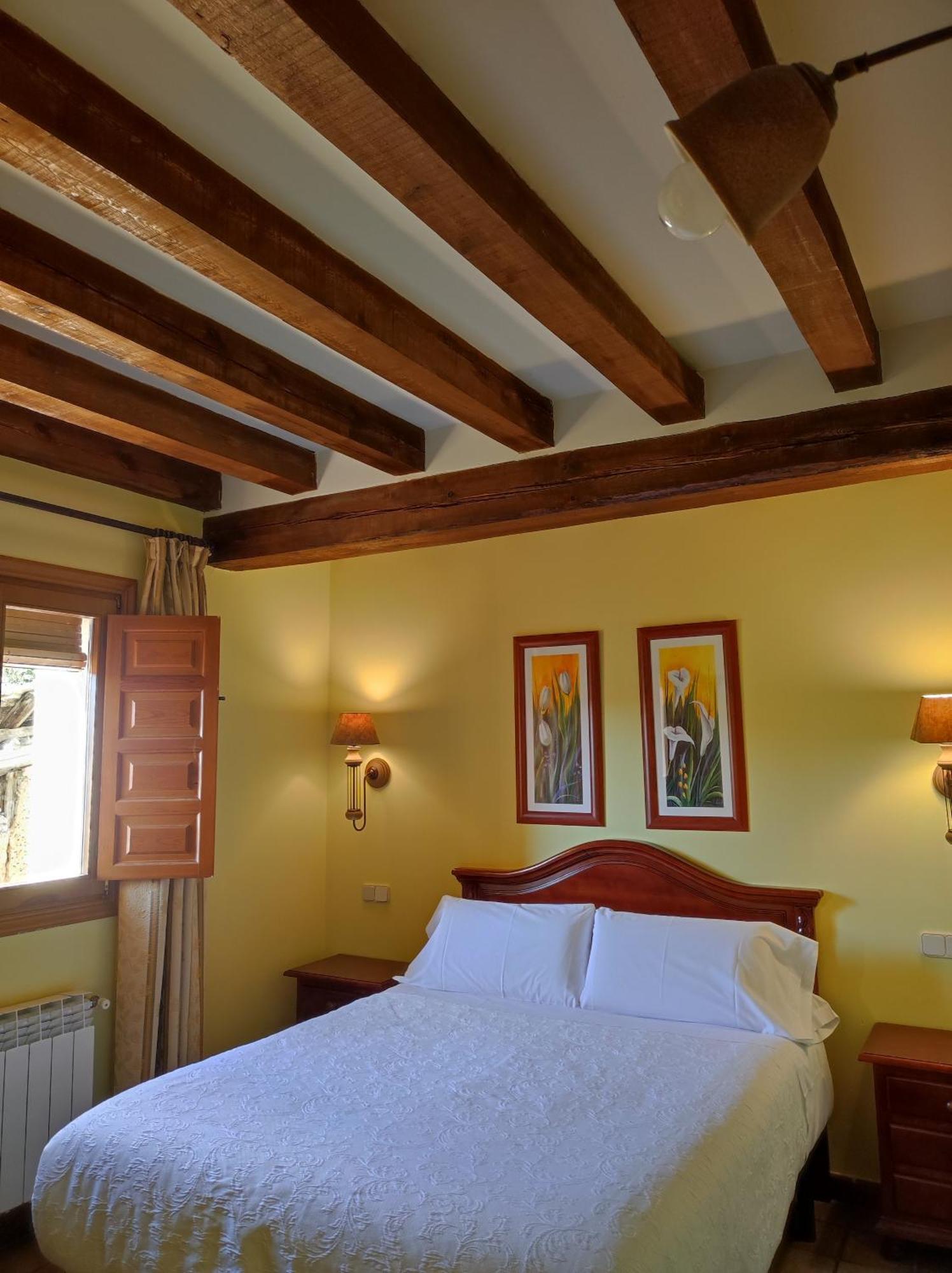 Hostal Posada La Panadera Sepúlveda Esterno foto