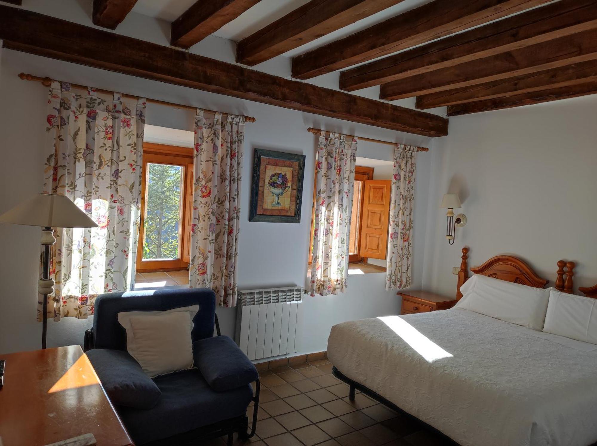 Hostal Posada La Panadera Sepúlveda Esterno foto