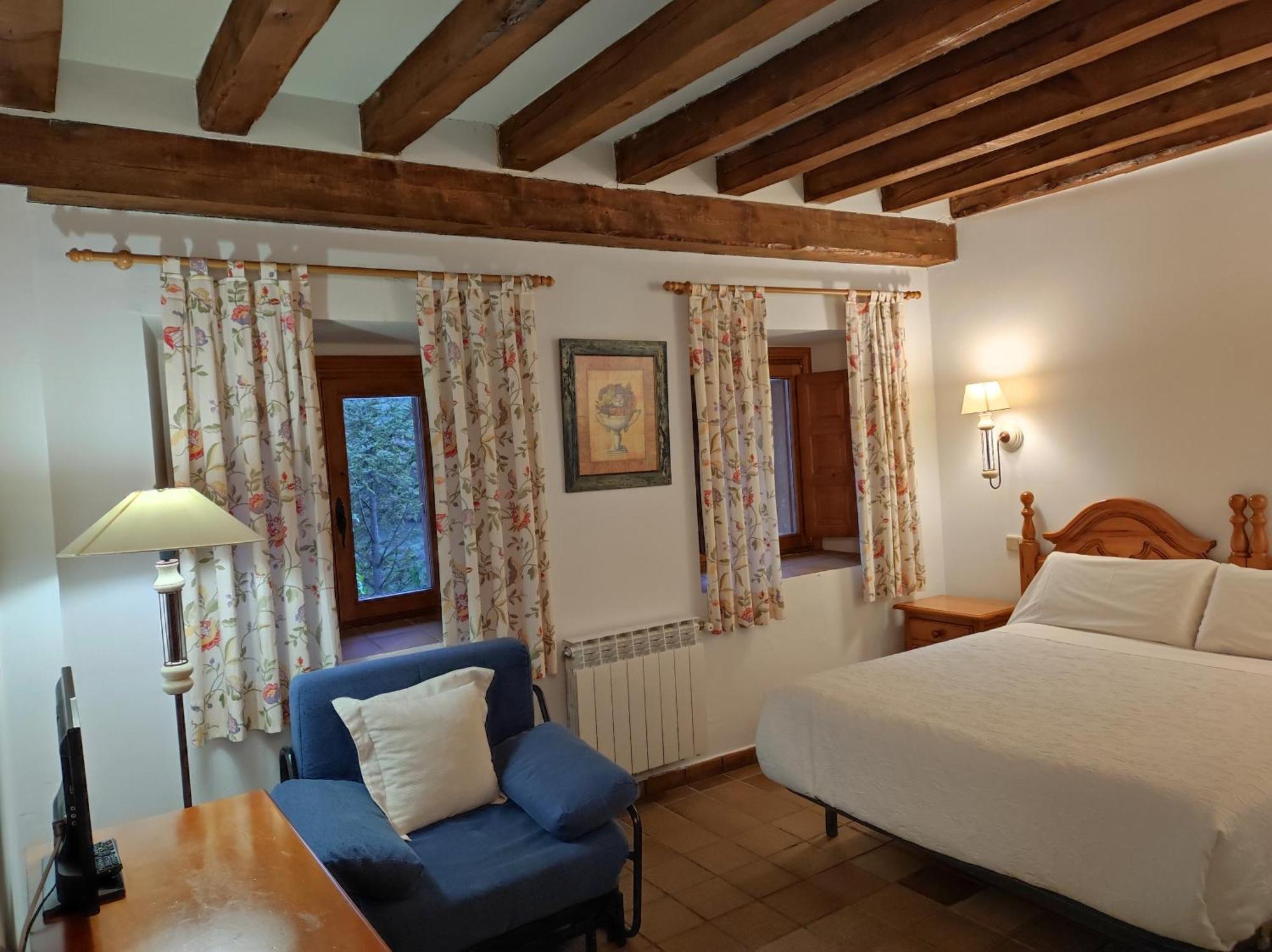 Hostal Posada La Panadera Sepúlveda Esterno foto