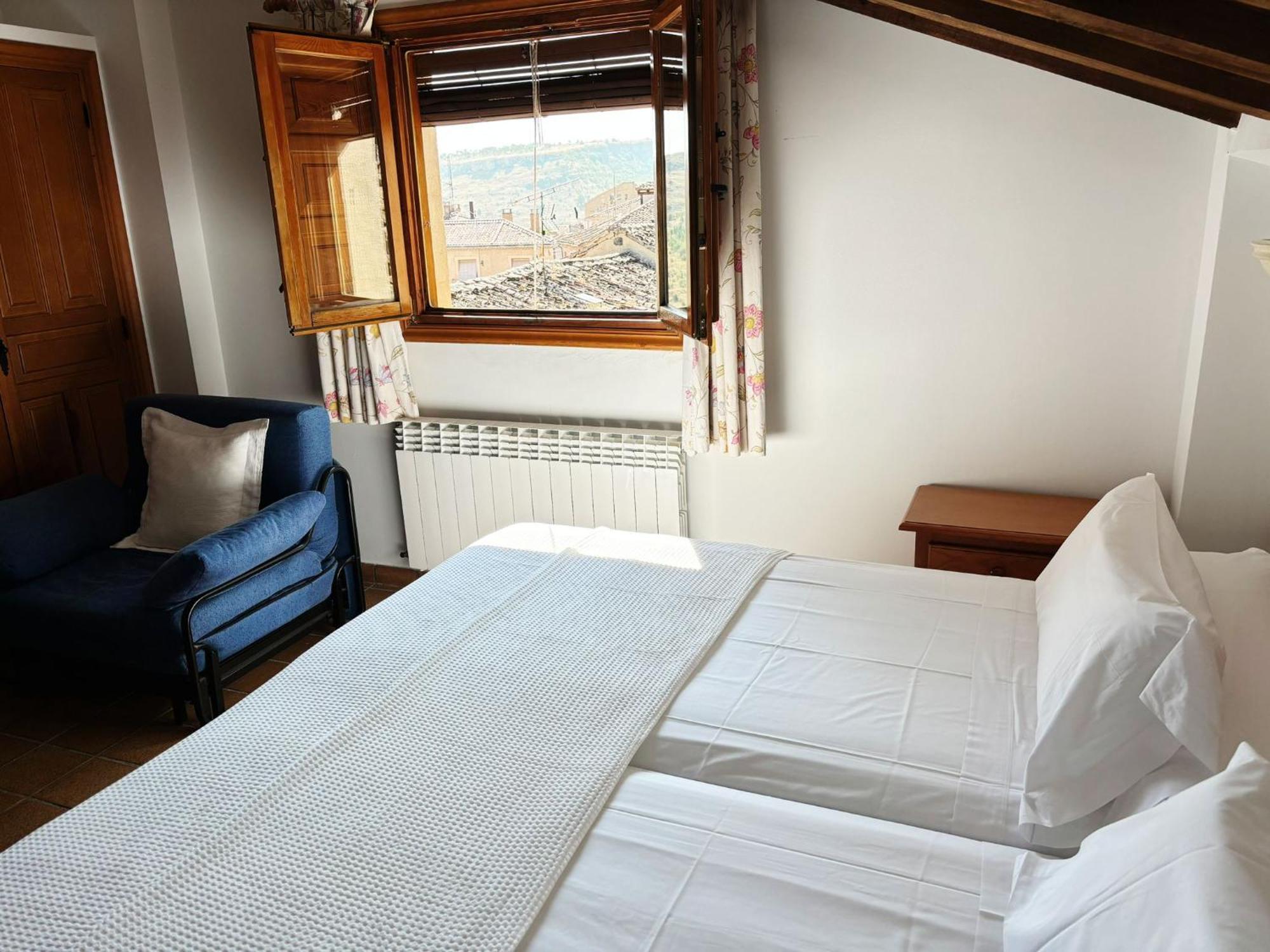 Hostal Posada La Panadera Sepúlveda Esterno foto
